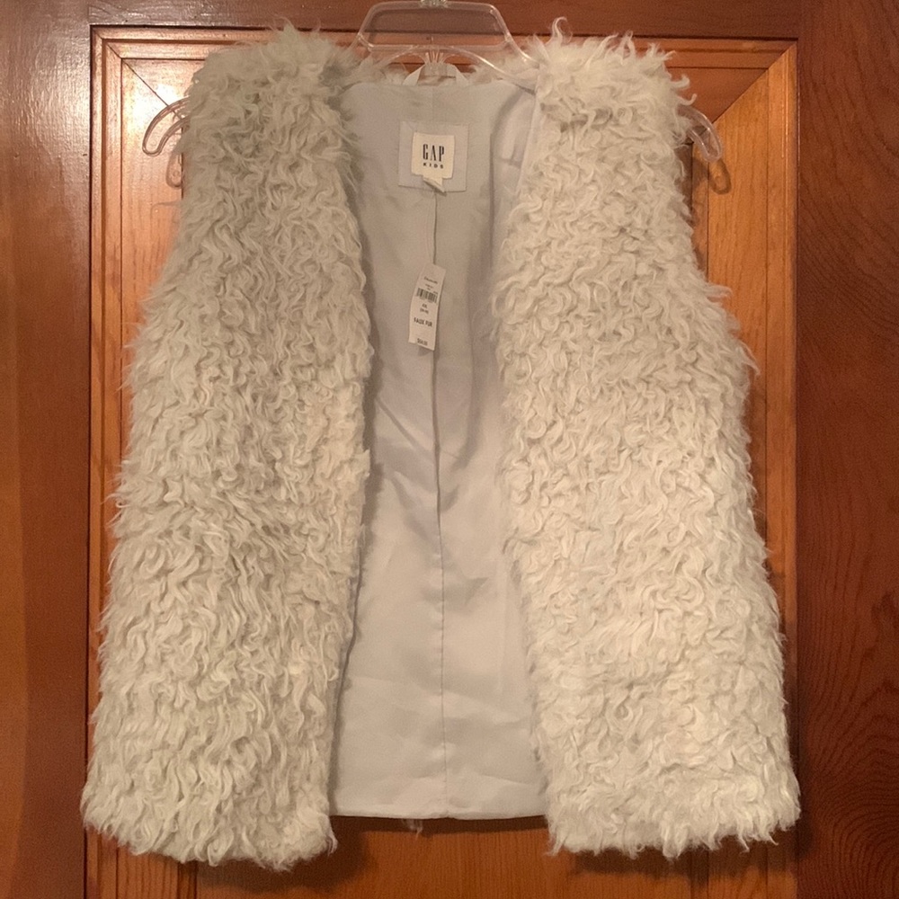 NWT Gap Kids Faux Fur Vest